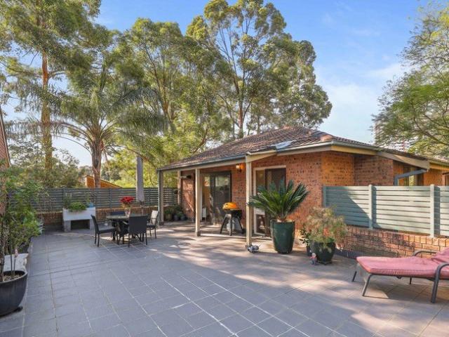 Townhouse for sale in Castle Hill, Sydney