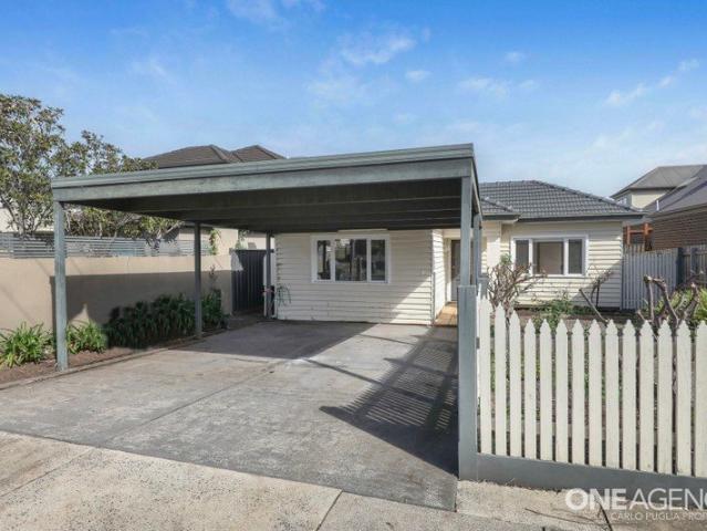 House for rent in Essendon, Melbourne