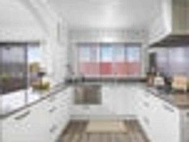 House for sale in Melville