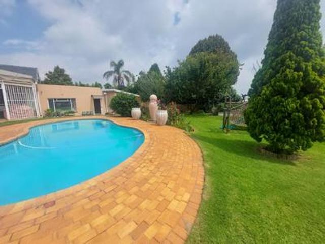 House for sale in Mohlakeng, Gauteng