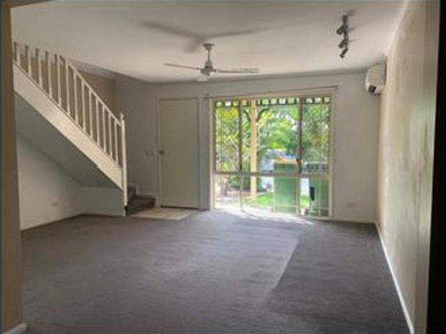 House for rent in Coombabah, Gold Coast City