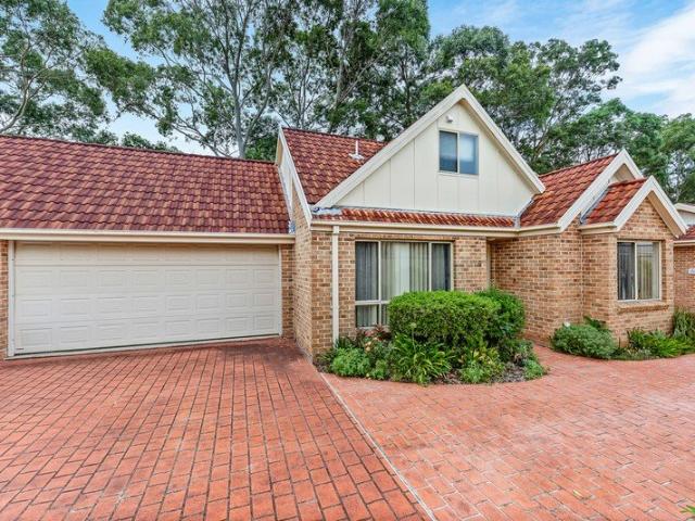 Villa for sale in Sydney, New South Wales