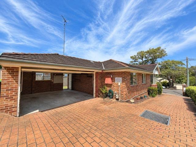 Villa for rent in St George, Sydney