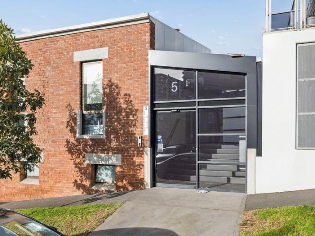 Apartment for sale in Camerons Creek, Victoria