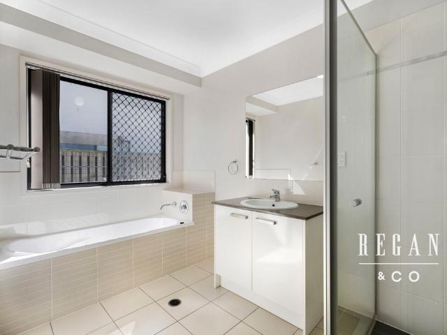 House for sale in Creekside, Greater Brisbane