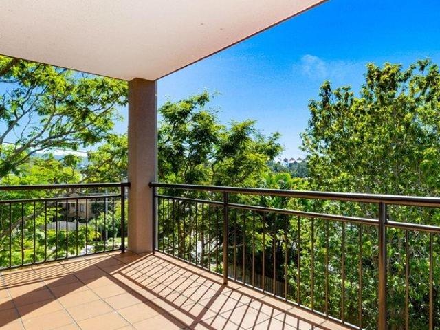 Apartment for rent in Toombul, Queensland