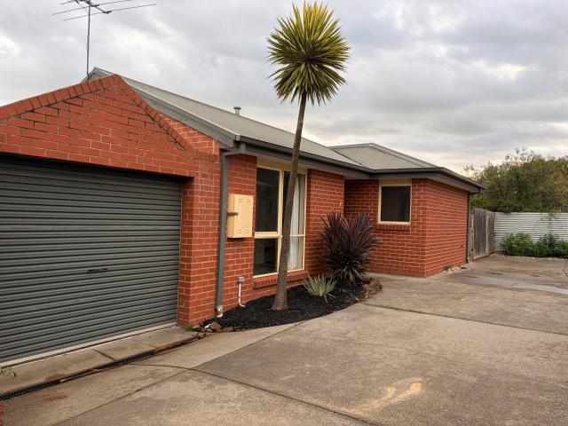 Apartment for rent in Riddells Creek, Victoria