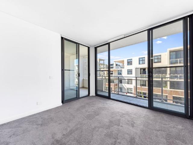 Apartment for rent in Wentworth Point, Sydney