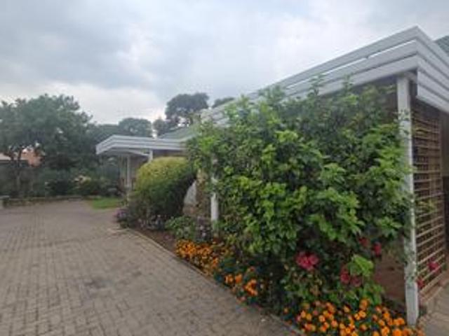Townhouse for sale in Waterkloof, Gauteng