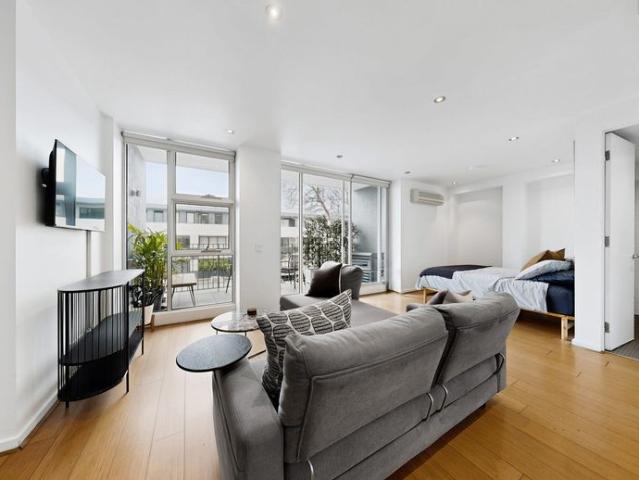 Granny Flat for rent in Camerons Creek, Victoria