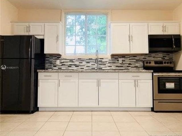 Room for rent in Pembroke Pines, Florida