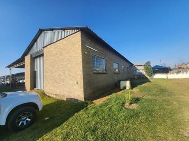Commercial for sale in Mohlakeng, Gauteng
