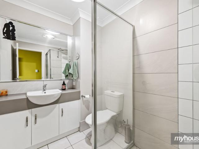 Apartment for sale in Wilsonton, Queensland