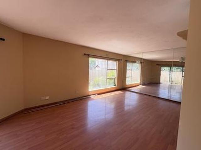 Townhouse for sale in Lyndhurst, Johannesburg