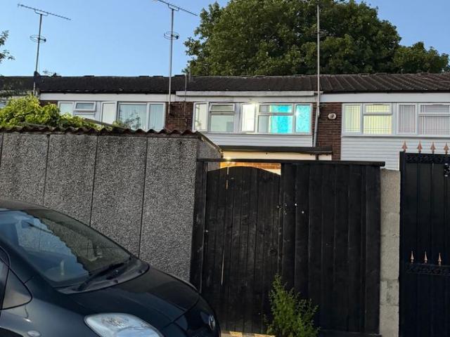 Apartment for rent in Slough