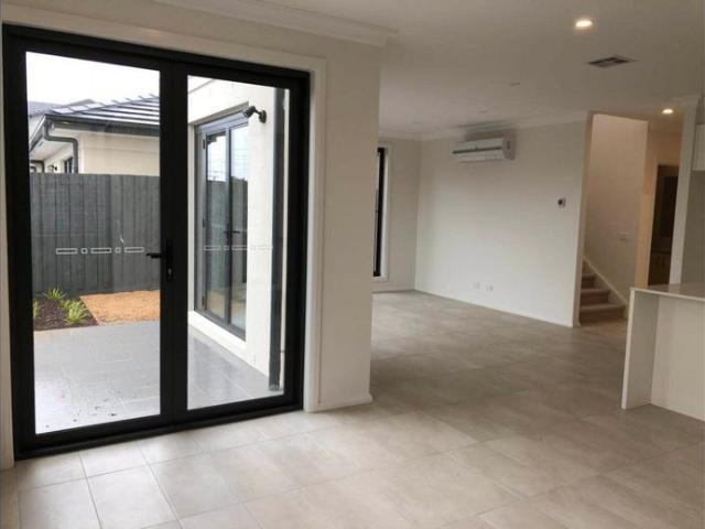 House for rent in Casey Green, Melbourne