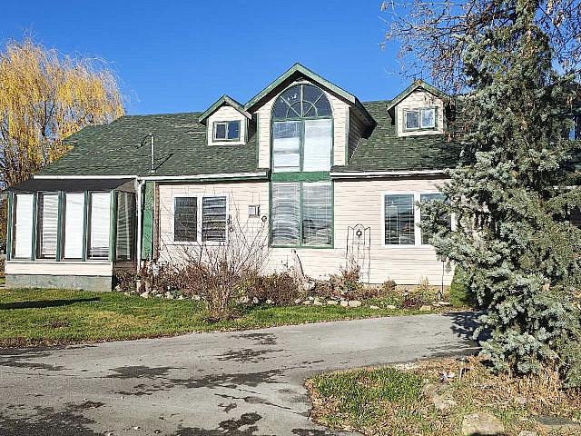 House for sale in Spallumcheen, British Columbia