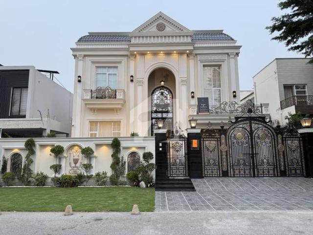 House for sale in لاہور, لاہور ڈویژن