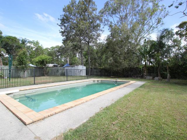 Room for rent in Loganlea, Greater Brisbane