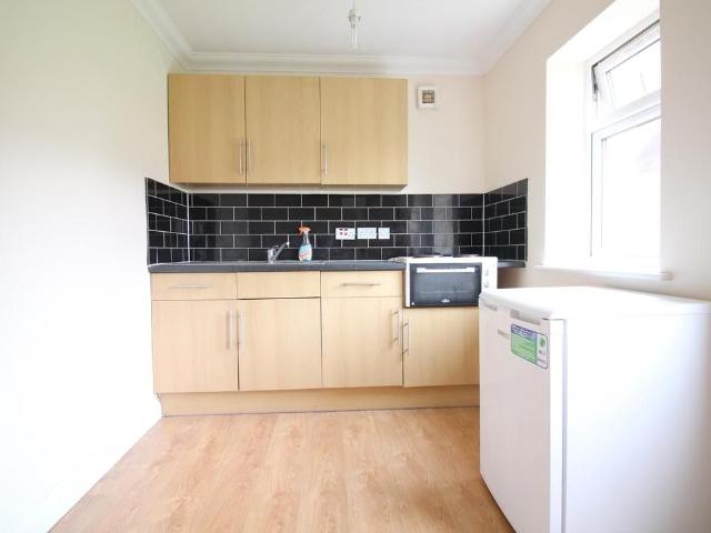 Apartment for rent in Sparrow Farm, Greater London