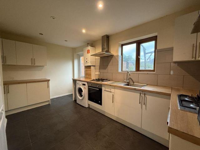 House for rent in London Borough of Hounslow, Feltham
