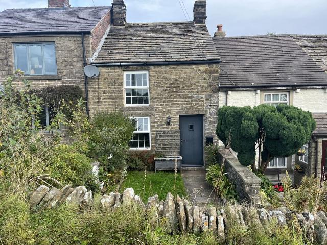 House for rent in Charlesworth, East Midlands