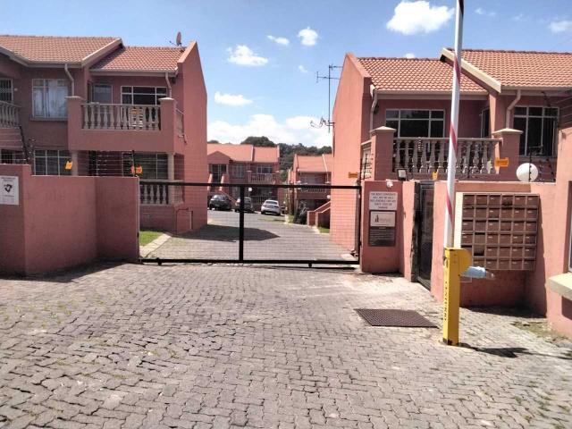 Apartment for sale in Vosloorus, Gauteng