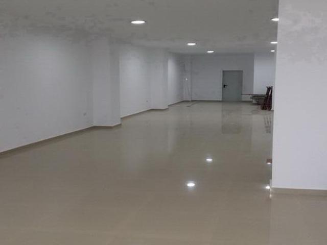 Spațiu Comercial vânzări în Romani