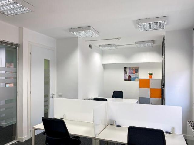 Ufficio in affitto a Santo Stefano, Bologna
