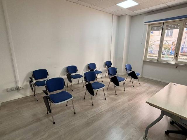 Ufficio in affitto a Quartiere Matteotti, Palermo