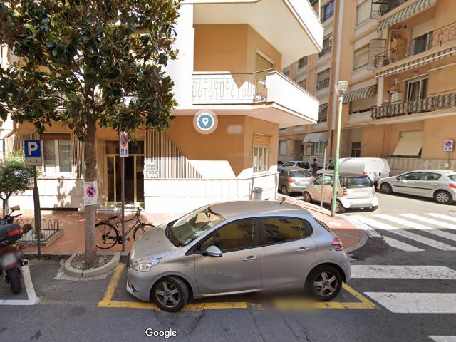 Ufficio in affitto a Ventimiglia, Liguria