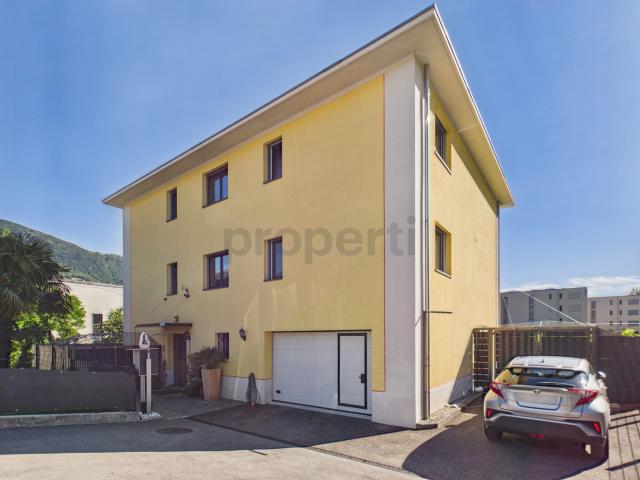 Mehrfamilienhaus kaufen in Bellinzona, Tessin
