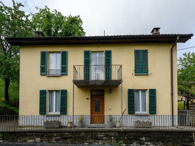 Einfamilienhaus kaufen in Novazzano, Tessin