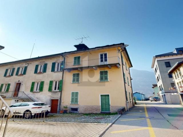 Einfamilienhaus kaufen in Biasca, Tessin