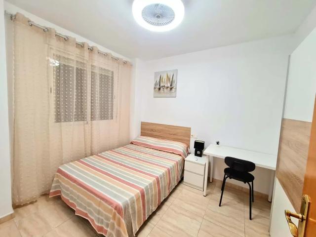 Apartamento en alquiler en Grup Mare de Déu del Pilar, Castellón De La Plana