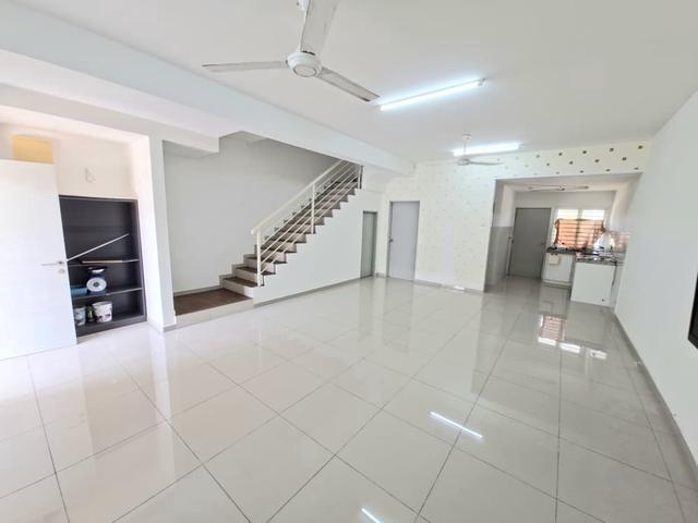 Terraced House for sale in Seksyen U20, Shah Alam