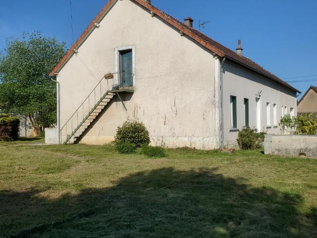Maison vente à Château-Chinon (Ville), Fours