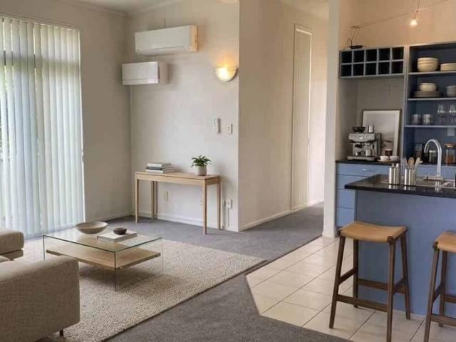 House for rent in Awhitu, Oroua County