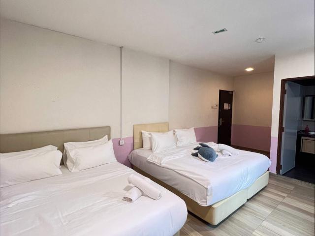 Room for rent in Country Heights Damansara, Kuala Lumpur