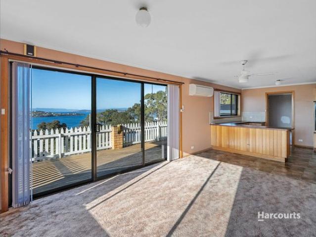 House for rent in Primrose Sands, Tasmania