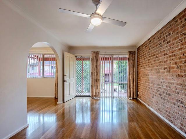 Townhouse for rent in Sydney, New South Wales