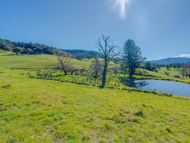 Acreage for sale in Merriang, Victoria
