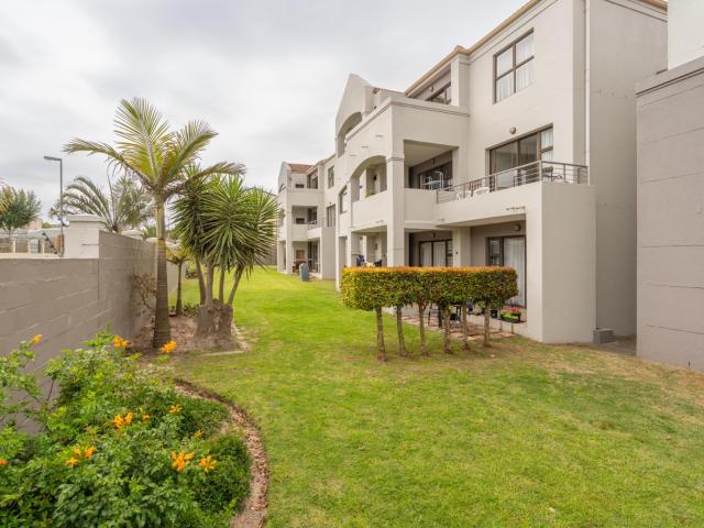 Apartment for rent in Vredekloof, City of Cape Town