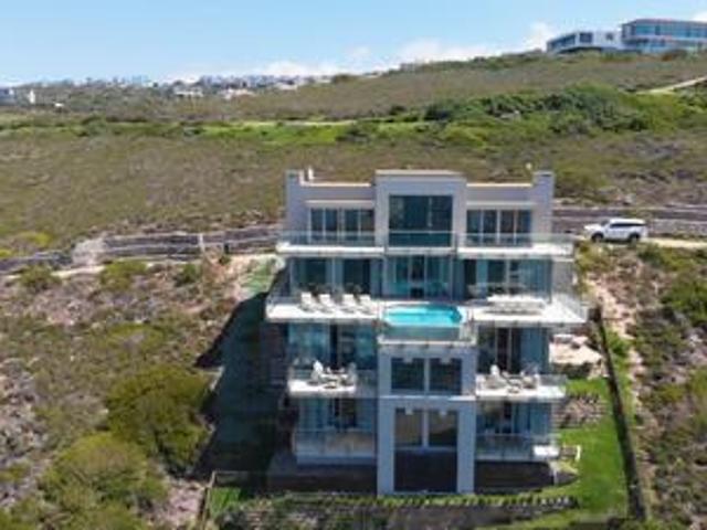 House for sale in Groot Brak Rivier, Western Cape