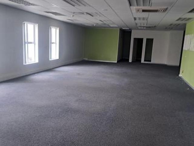 Commercial for rent in Port Elizabeth, Eastern Cape