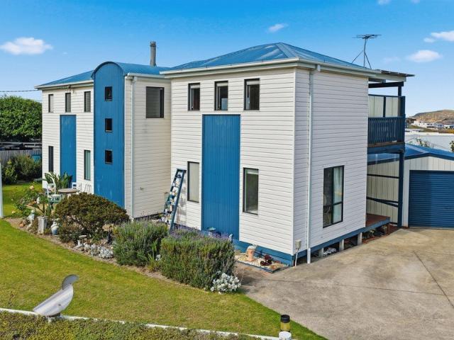 House for sale in San Remo, Victoria