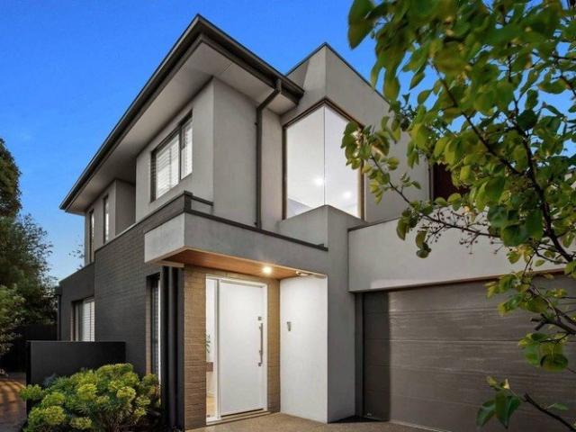 Townhouse for rent in Bentleigh, Melbourne