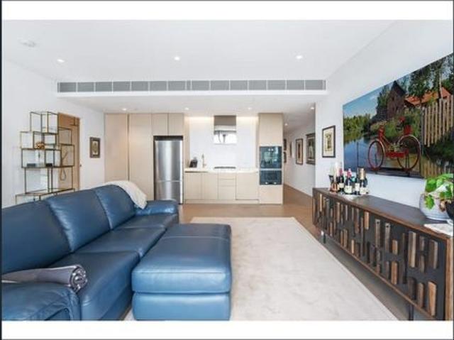 Apartment for rent in Lower North Shore, Sydney
