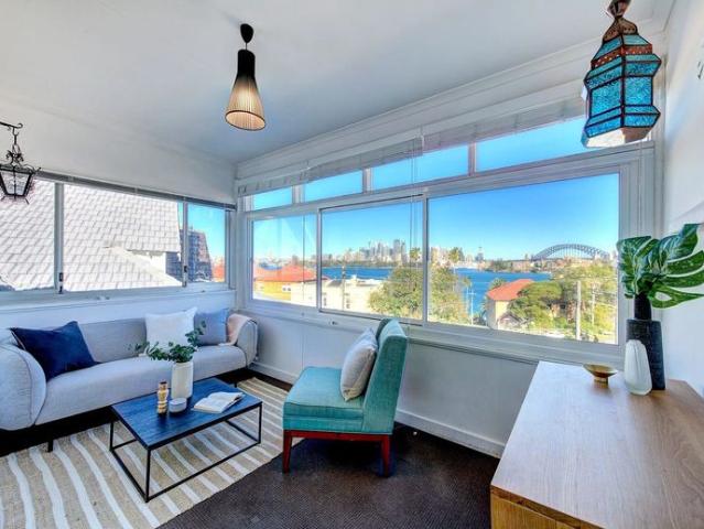 Apartment for rent in Lower North Shore, Sydney