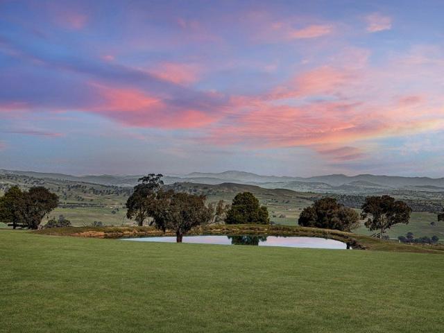 Cottage for sale in Barwite, Victoria